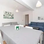 Houze Spacious Near Marques De Pombal Lisboa